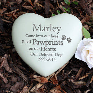 Image of a heart shaped engraved memorial stone which can be personalised for a pet 